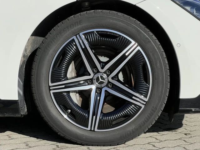 Mercedes-Benz EQE 300 AMG Line Sedan