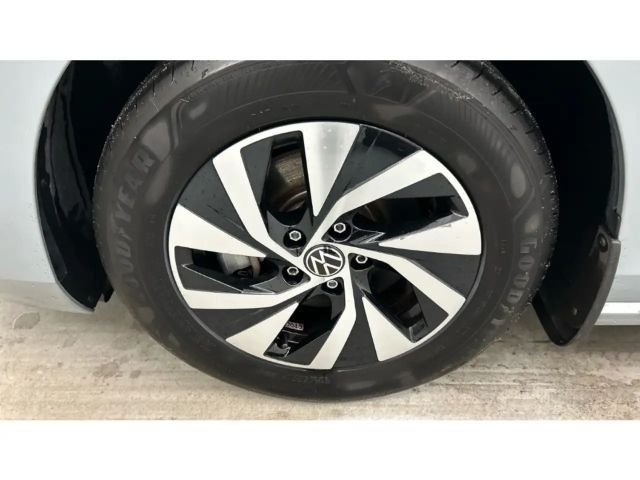 Volkswagen Passat 1.5 eTSI Business Variant