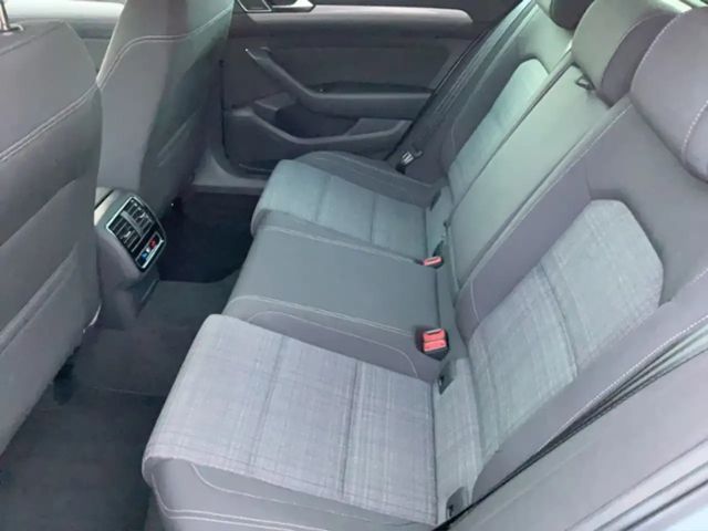 Volkswagen Passat 2.0 TDI 4Motion DSG Variant