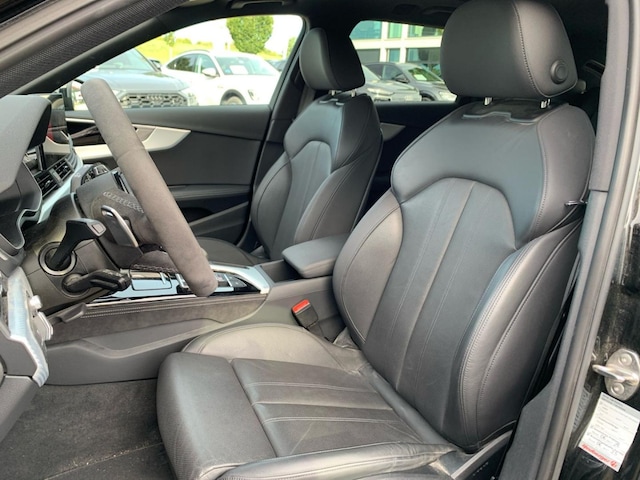 Audi RS4 Avant Quattro