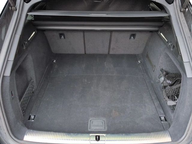 Audi RS4 Matrix ACC HuD Pano B&O 360° AHK