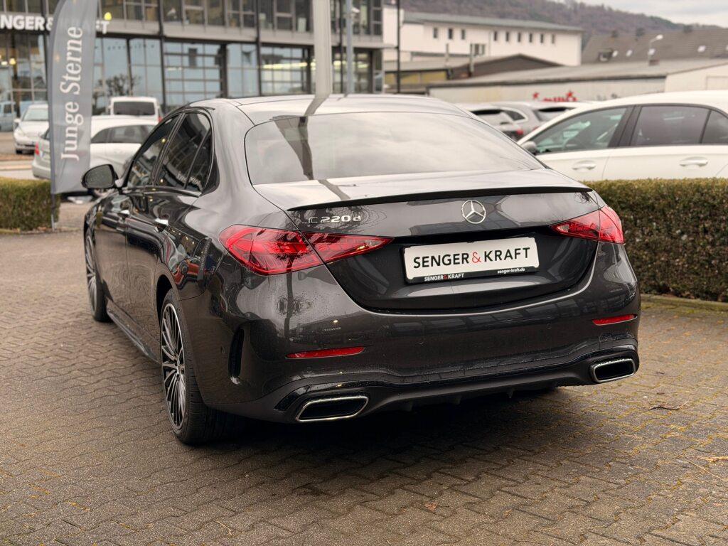Mercedes-Benz C 220 AMG Line C 220 d Sedan