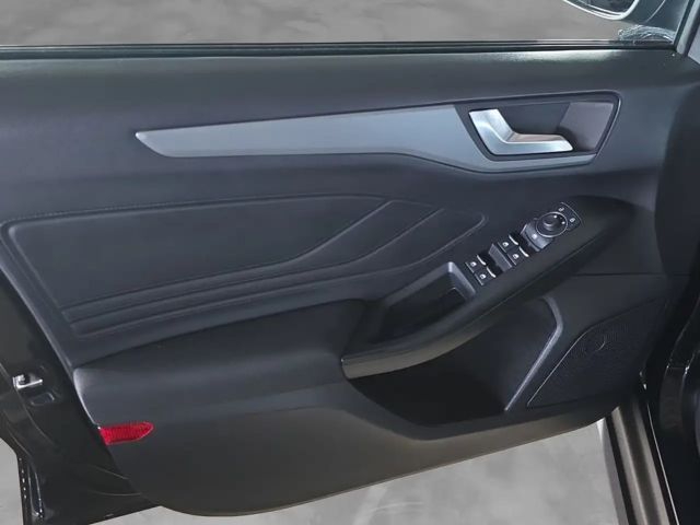 Ford Focus Cool & Connect EcoBoost Wagon