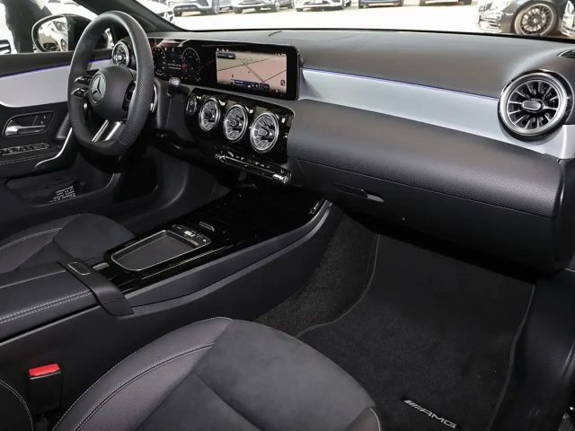 Mercedes-Benz A 200 AMG Line