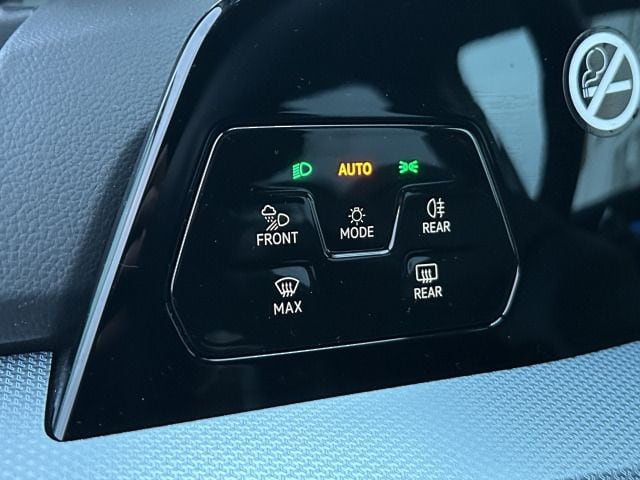 Volkswagen Golf 1.5 TSI DSG Golf VIII IQ.Drive