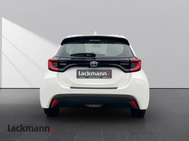 Toyota Yaris Hatchback Hybride Team D