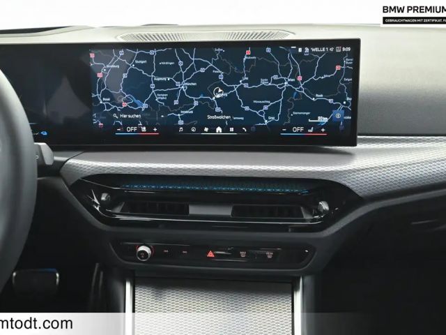 BMW 330 330e M-Sport xDrive