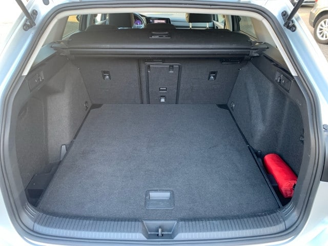 Volkswagen Golf 2.0 TDI DSG Life Variant