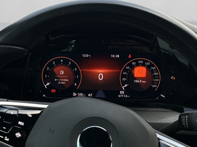 Volkswagen Golf 2.0 TSI Golf VIII