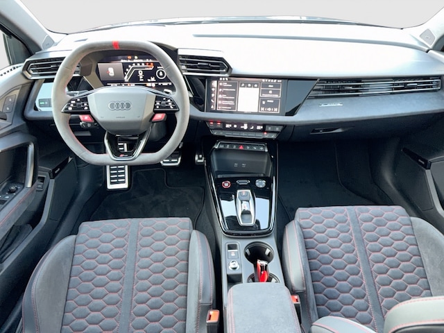 Audi RS3 Quattro S-Tronic Sedan