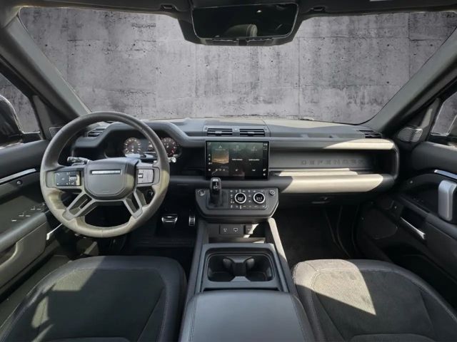 Land Rover Defender 110