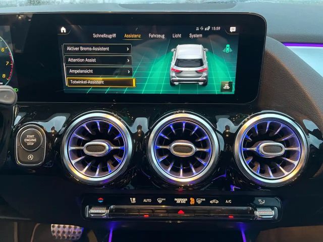 Mercedes-Benz GLA 200 AMG Line