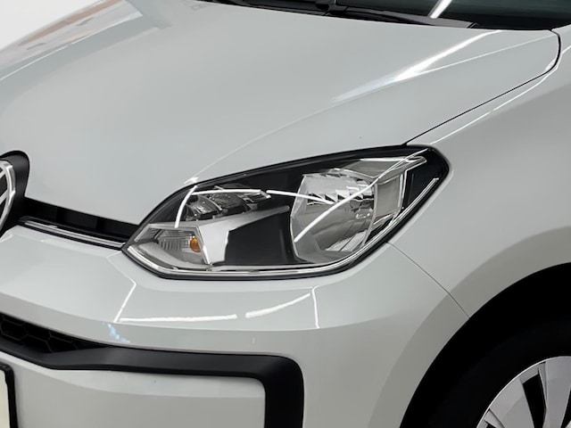 Volkswagen up! 1.0 KLIMA DAB+ ESP ZV ABS GANZJAHRESREIFEN