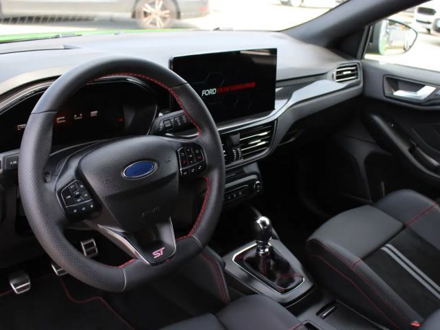 Ford Focus ST Line