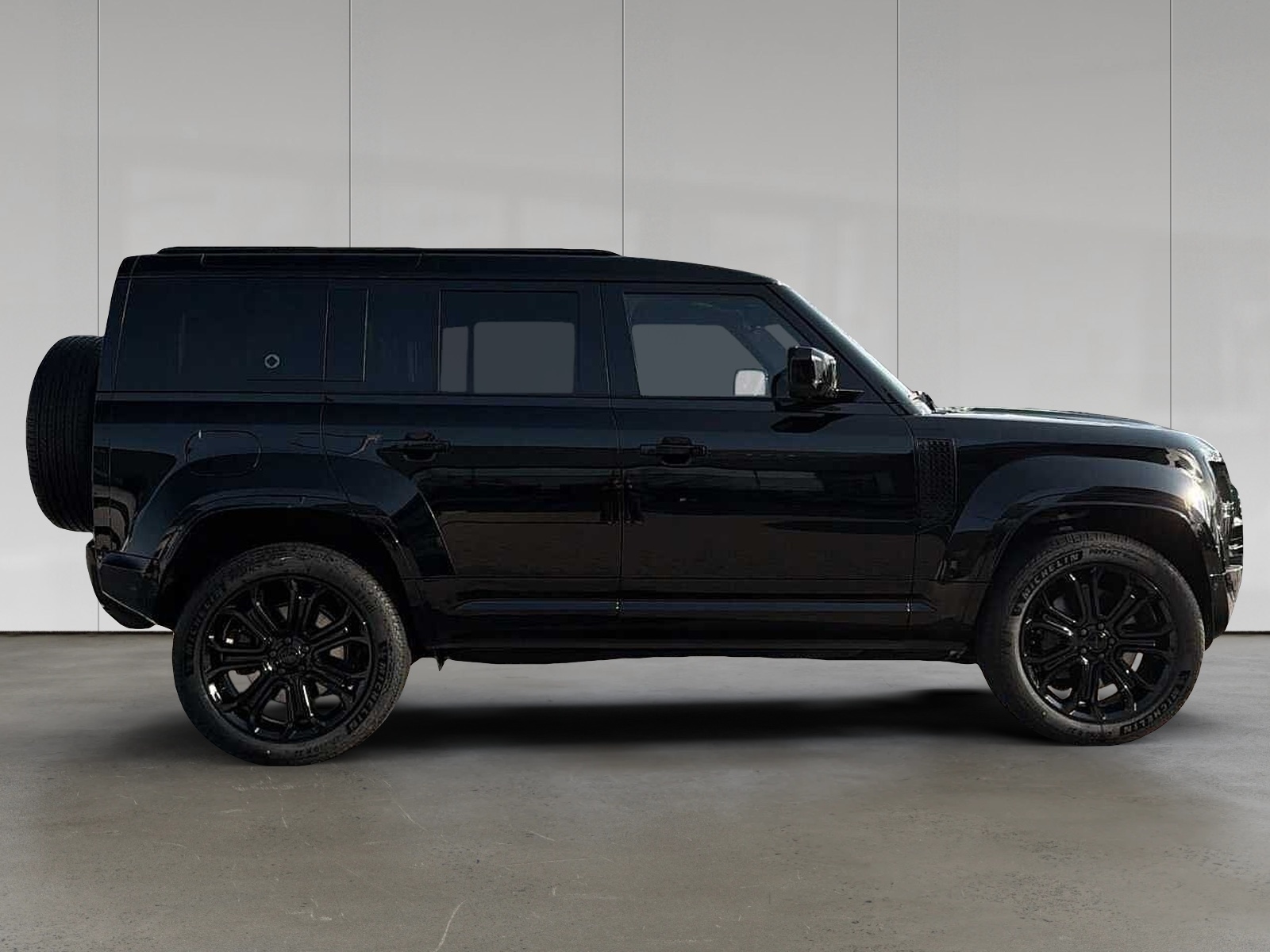 Land Rover Defender 110