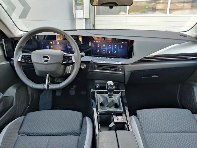 Opel Astra 1.2 Turbo Enjoy Turbo