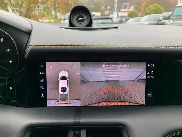 Porsche Taycan S Turbo