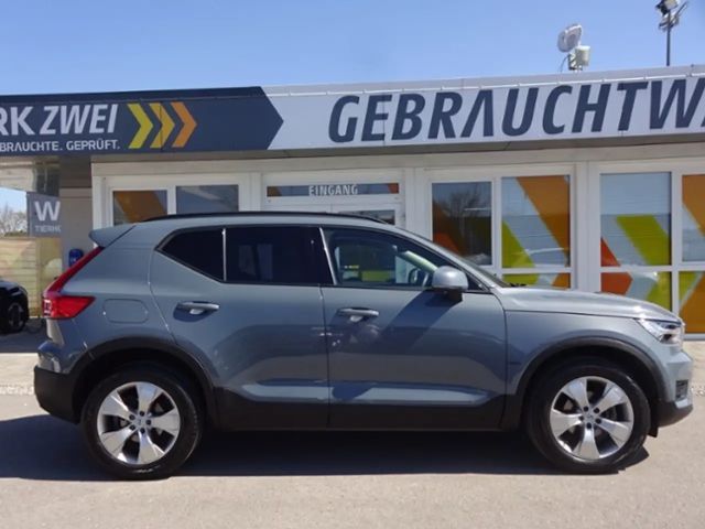 Volvo XC40 Core Momentum T3