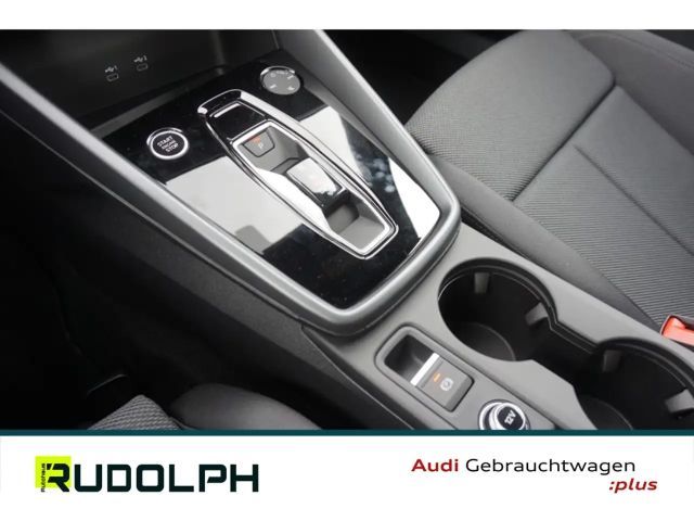 Audi A3 35 TFSI S-Tronic Sedan