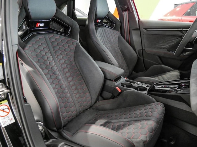 Audi RS3 Quattro S-Tronic Sedan