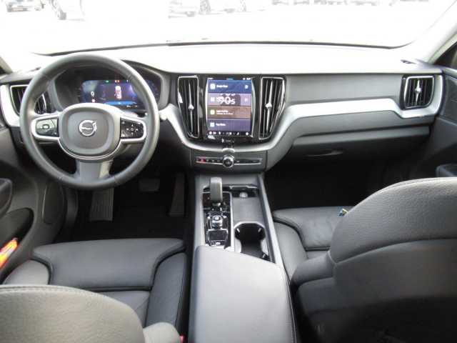 Volvo XC60 AWD Dark Plus