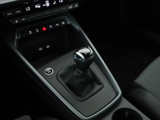 Audi A3 30 TFSI Sedan