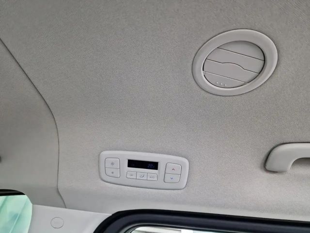 Hyundai Staria Trend