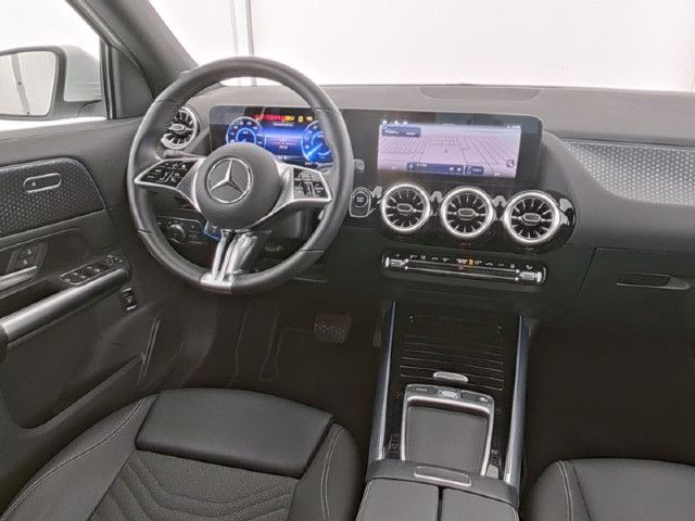 Mercedes-Benz EQA 300 4MATIC
