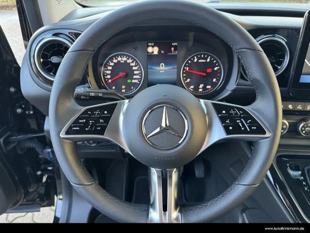 Mercedes-Benz T 180 T 180 d LED Navi Parkp.Kamera MBUX Autom. SHZ