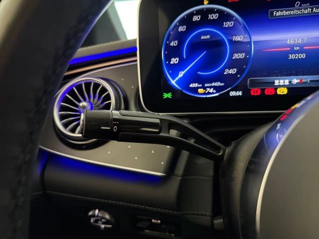 Mercedes-Benz EQE 300 Sedan