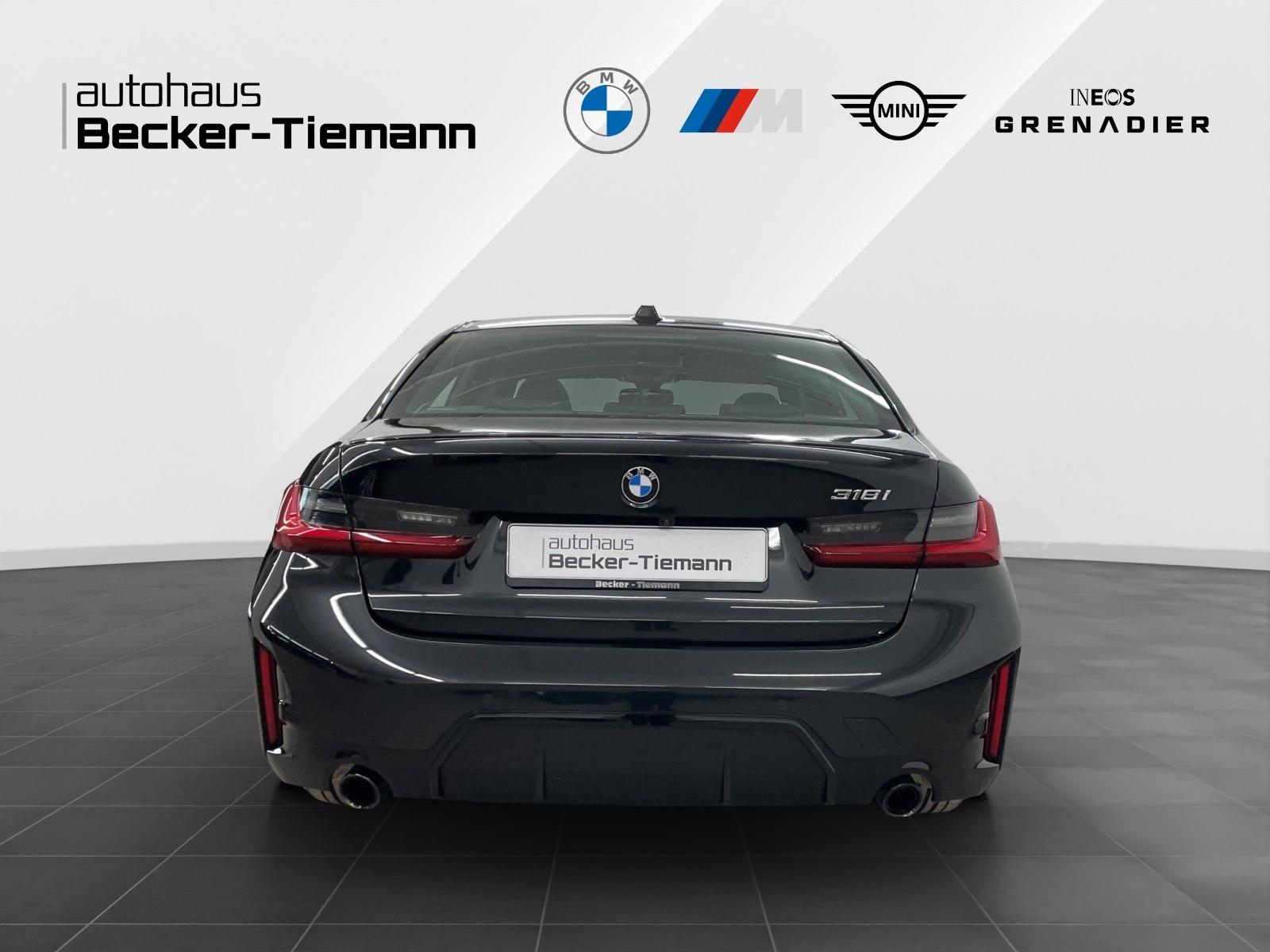 BMW 318 318i M-Sport Sedan