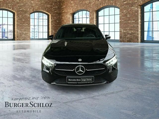 Mercedes-Benz A 220 4MATIC Progressive