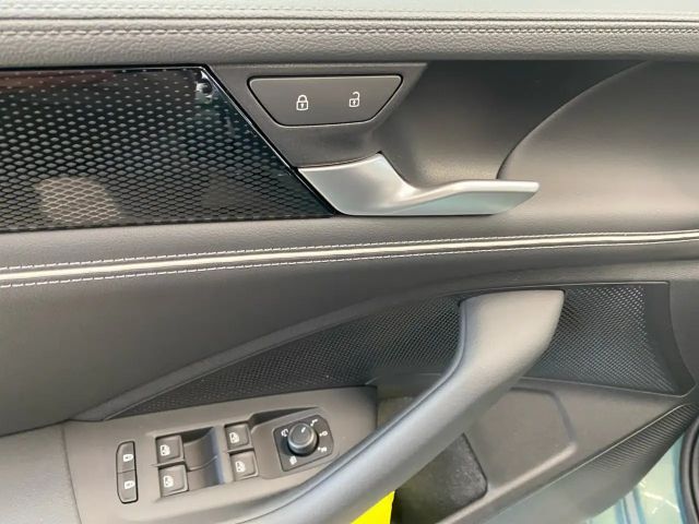 Volkswagen Passat 1.5 eTSI Business