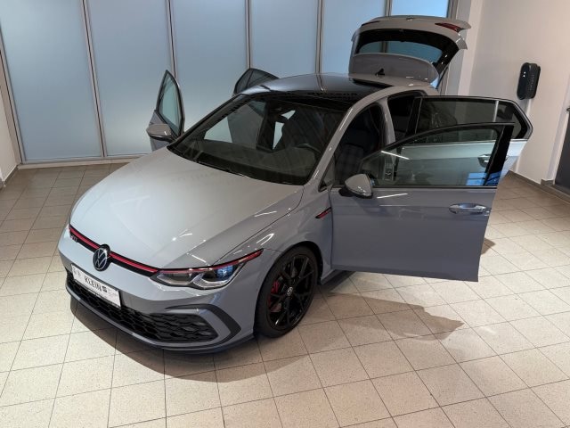 Volkswagen Golf 2.0 TSI Golf VIII