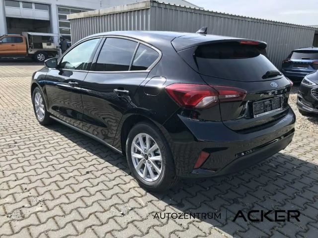 Ford Focus Cool & Connect