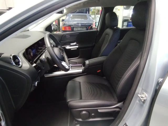 Mercedes-Benz B 180 Progressive