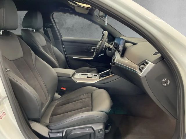 BMW 330 330e M-Sport Touring