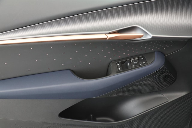 Cupra Tavascan 210 kW 77 kWh | PANO NAVI