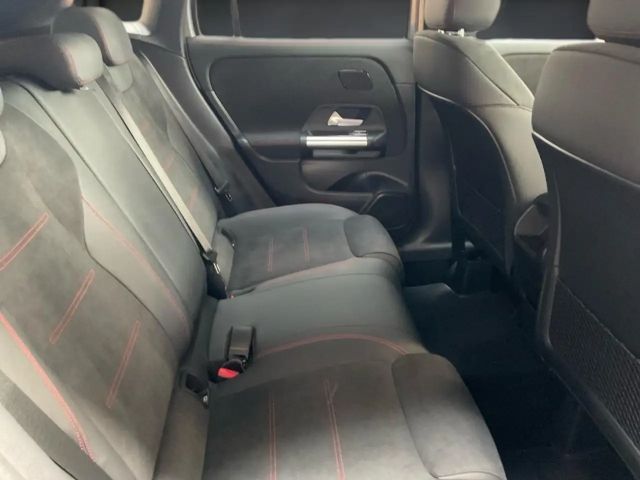 Mercedes-Benz GLA 220 4MATIC AMG Line