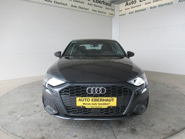 Audi A3 30 TFSI Sedan