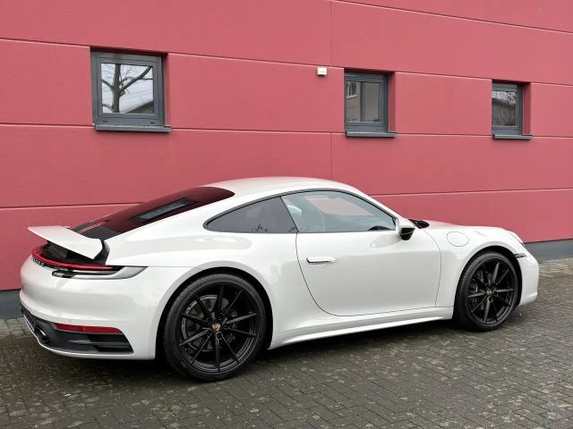 Porsche 911 992 Carrera Coupé