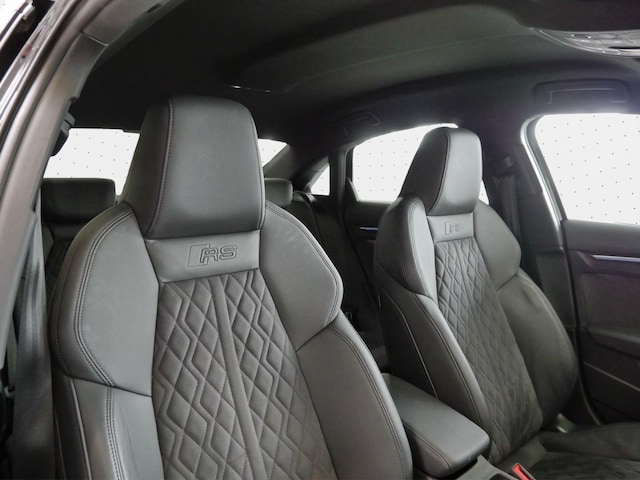 Audi RS3 Quattro S-Tronic Sedan