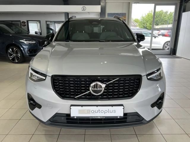 Volvo XC40 Dark Plus