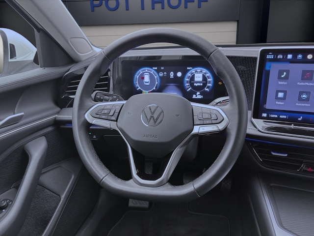 Volkswagen Passat 1.5 eTSI Business DSG