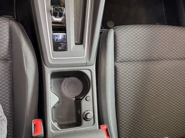 Volkswagen Golf 1.5 eTSI Golf VIII