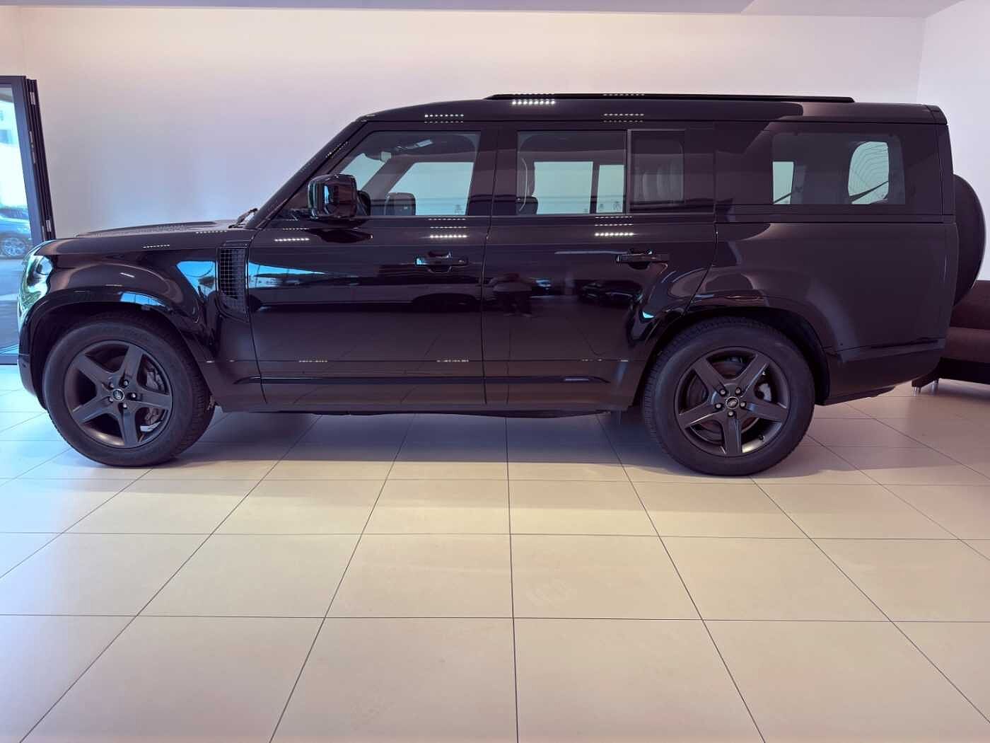 Land Rover Defender Dynamic SE