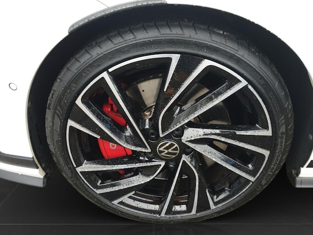 Volkswagen Golf GTI Style