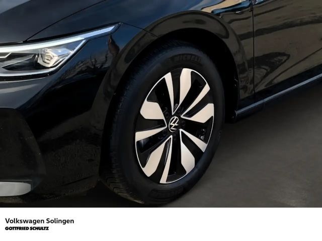 Volkswagen Golf 1.5 TSI Golf VIII