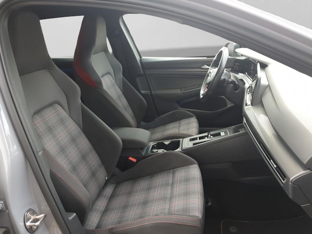 Volkswagen Golf DSG GTI Style