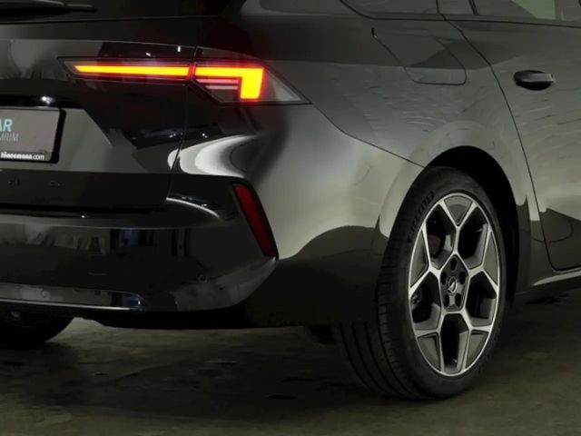 Opel Astra Sports Tourer Ultimate